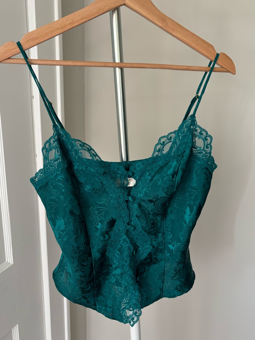 Vintage VS Gold Label emerald green satin and lace button-front camisole Sz Sm